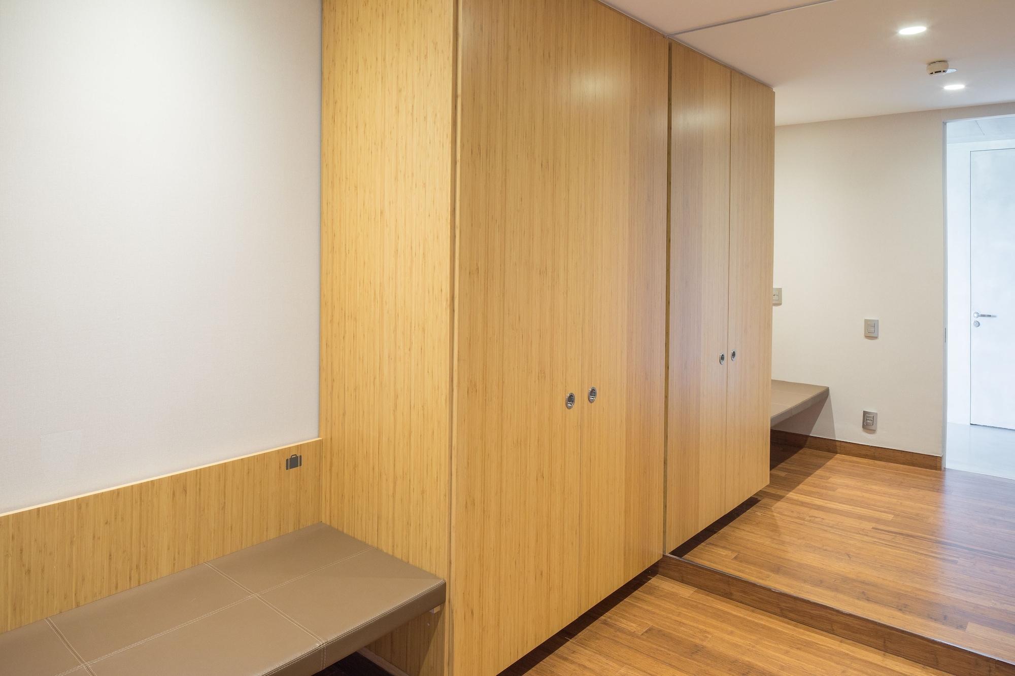 B Hotel Brasília Zewnętrze zdjęcie A typical wardrobe