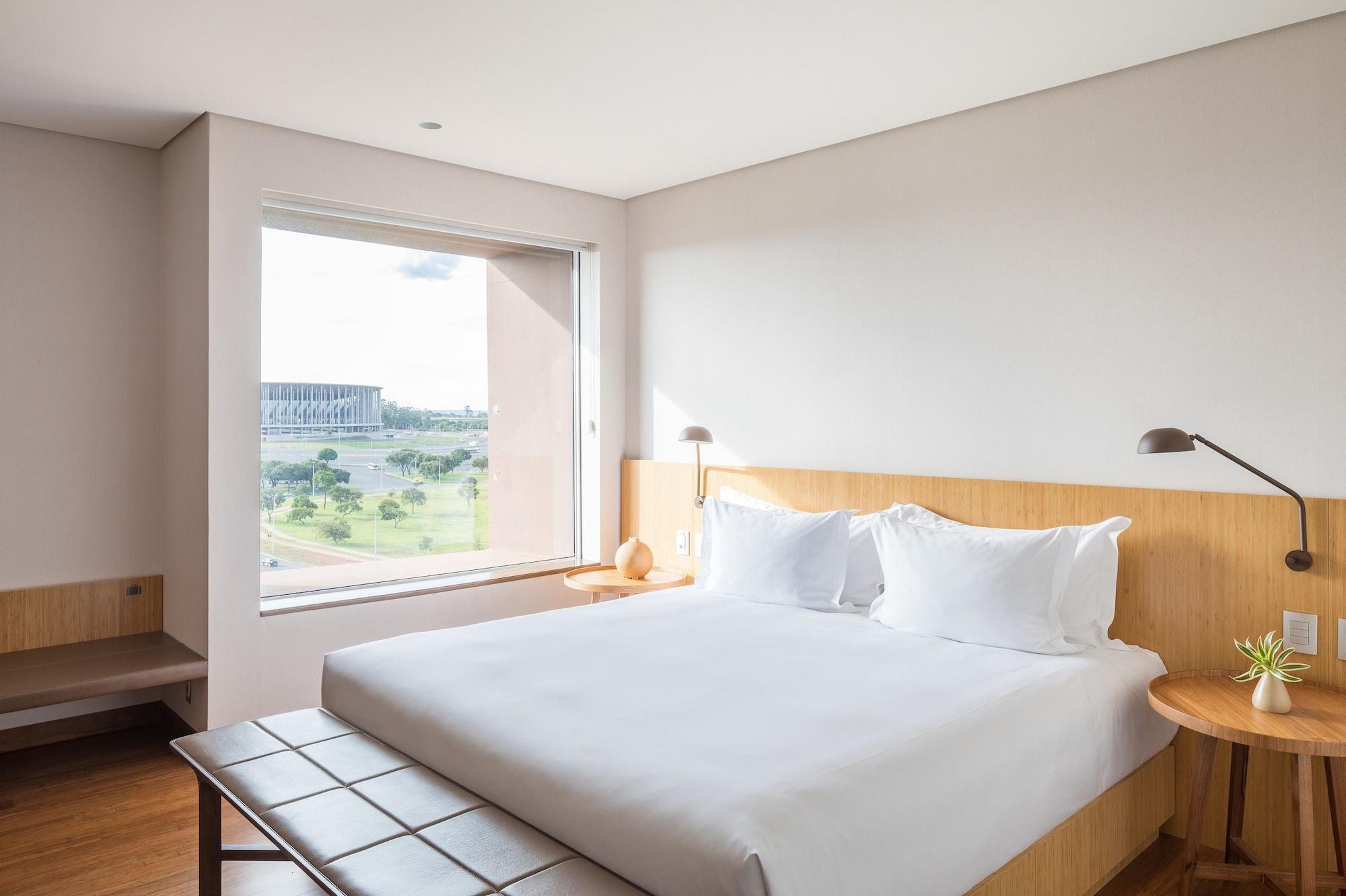 B Hotel Brasília Zewnętrze zdjęcie A bedroom at the hotel