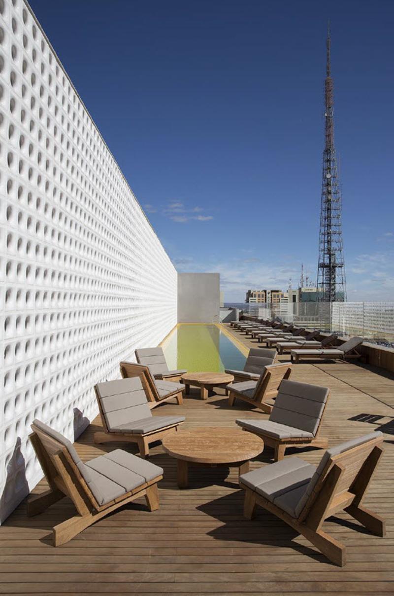 B Hotel Brasília Zewnętrze zdjęcie The rooftop pool