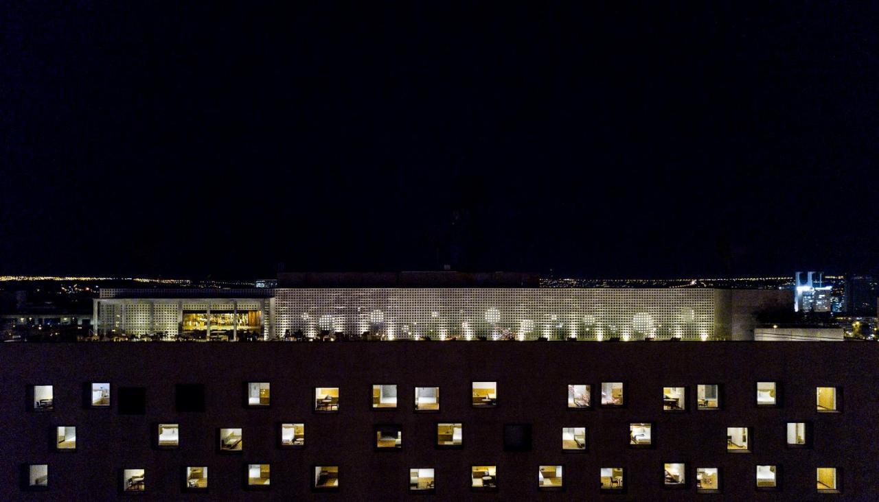 B Hotel Brasília Zewnętrze zdjęcie The museum at night