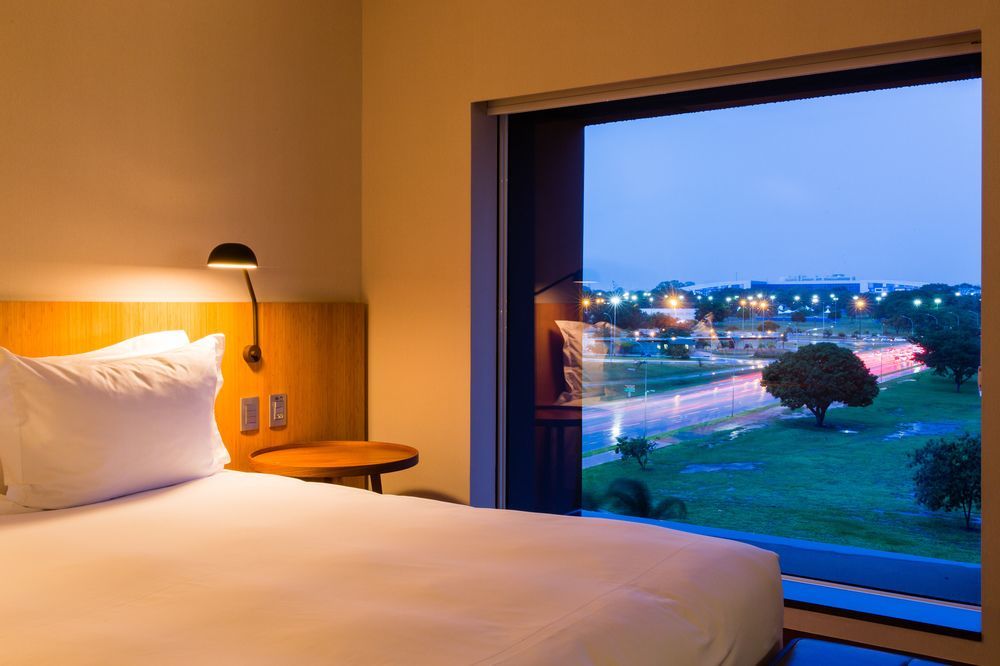 B Hotel Brasília Zewnętrze zdjęcie A room at the hotel